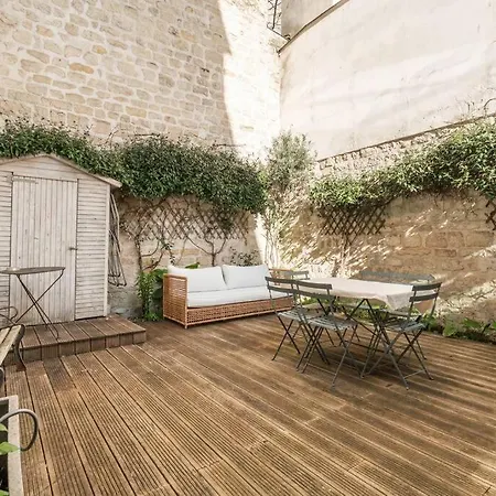 A Superb Parisian Loft In Nation Apartman Párizs